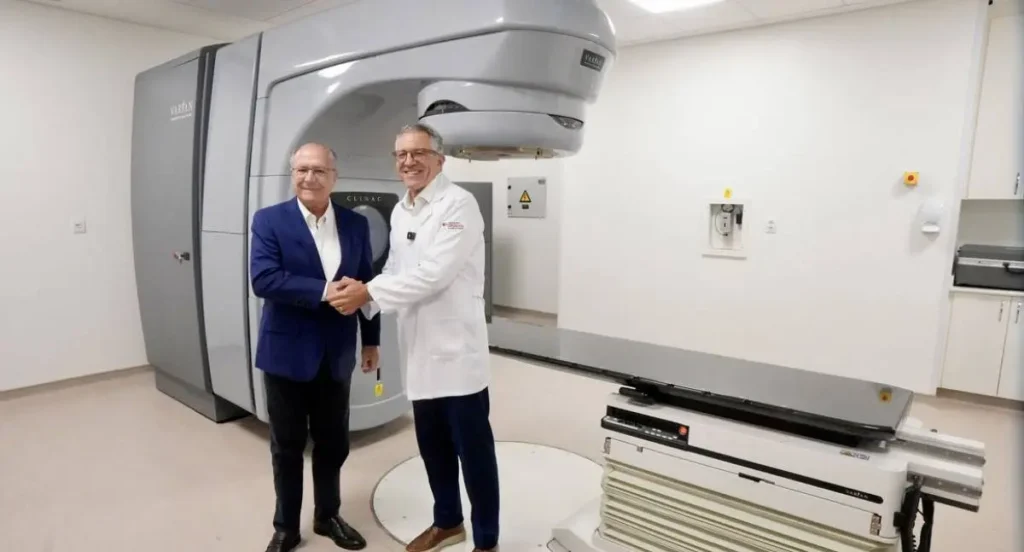 Governo Federal Destina R$ 58,8 Milhões a Novos Aceleradores Lineares para Combate ao Câncer