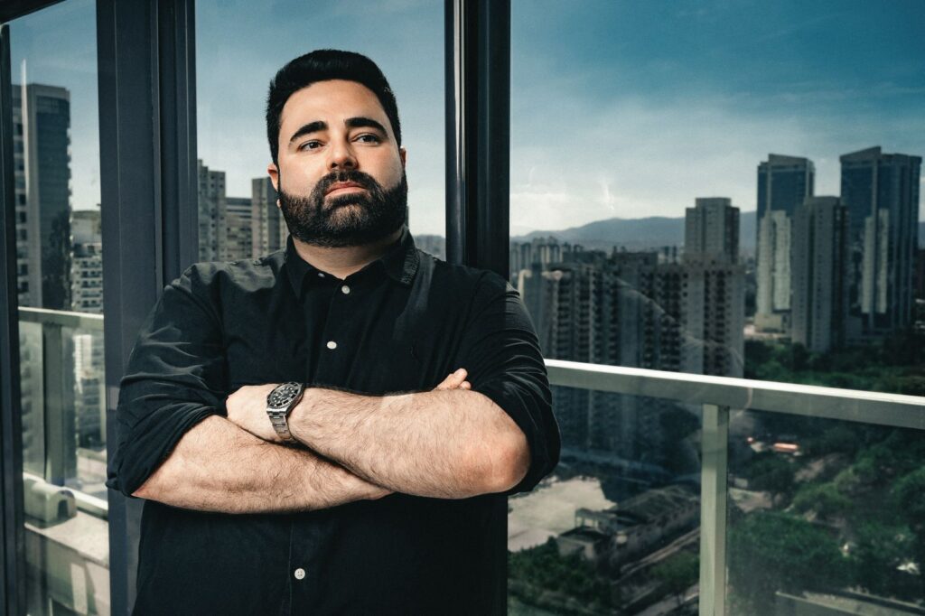 Indústria Catarinense Inova com IA na Criação de Softwares Personalizados