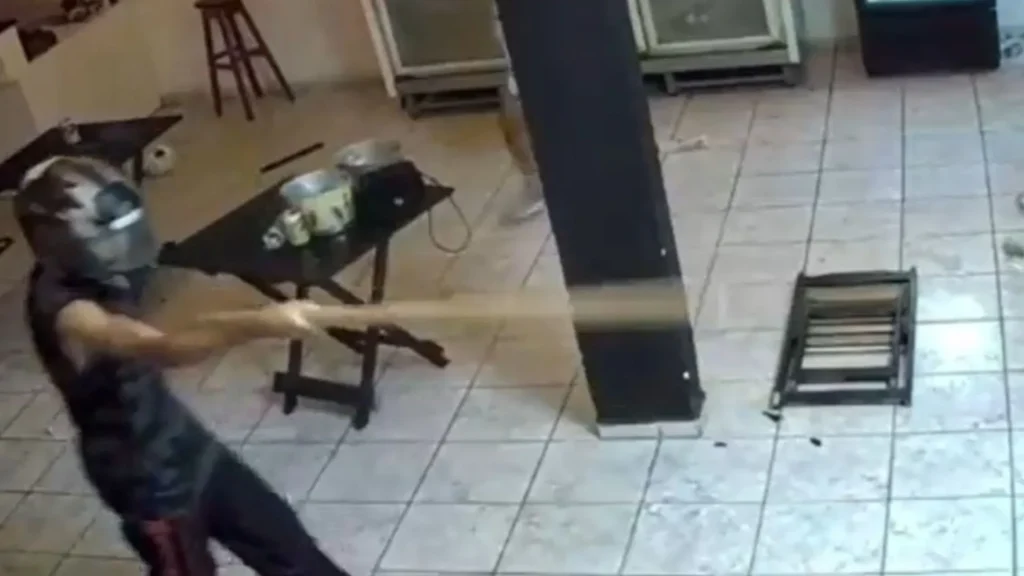 Justiça Confirma Condenação de Torcedores por Ataque Violento em Bar em Joinville