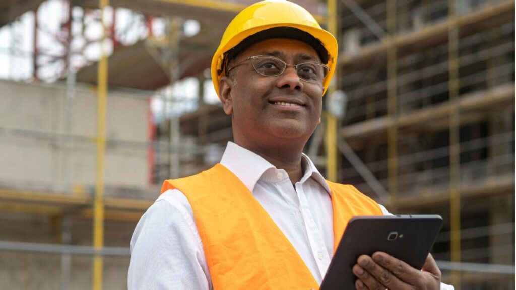 Oportunidades Imperdíveis: Vagas na Engenharia e Tecnologia em SC com Salários de Até R$ 11 Mil