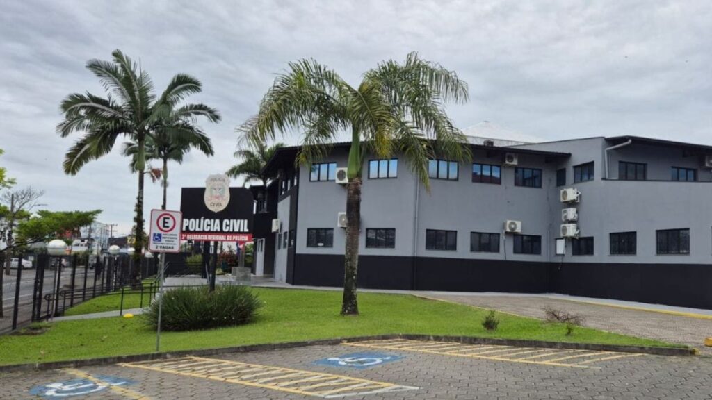 Tentativa de feminicídio em Joinville: homem é identificado como Ariel Rodrigues Oliveira