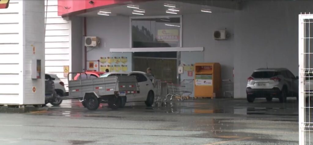 Tentativa de Feminicídio em Supermercado de Joinville Choca Comunidade