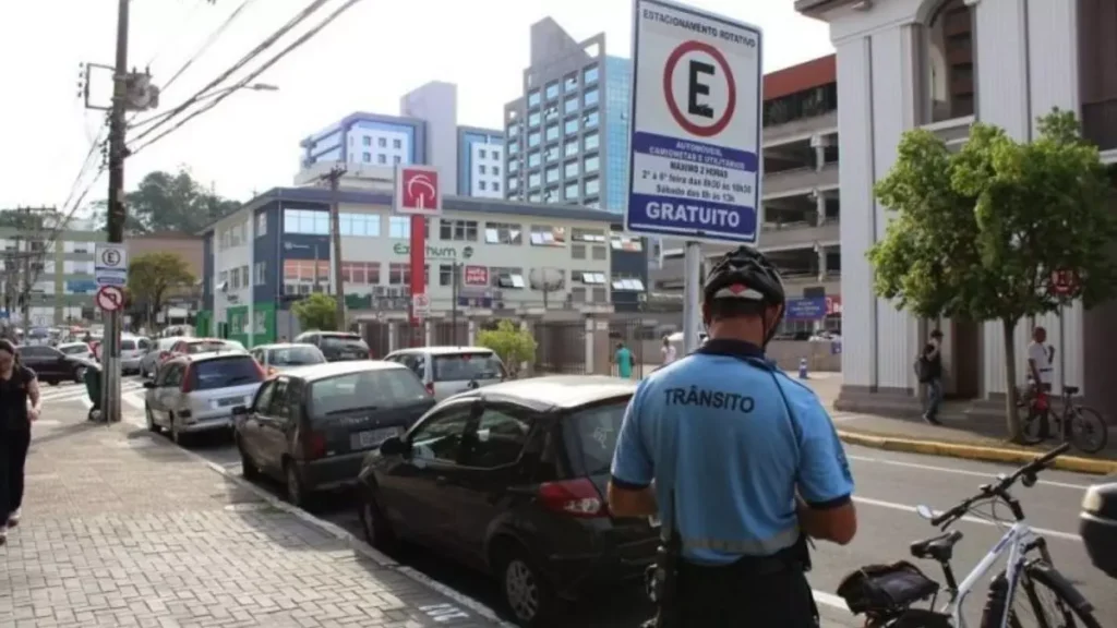 Avanços no Estacionamento Rotativo Pago de Joinville: Novas Regras Definidas