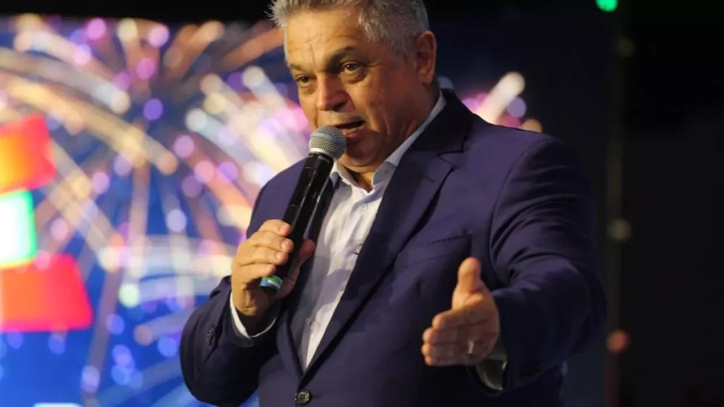João Rodrigues: Da Marinha à Comunicação e Desafios na Política Catarinense