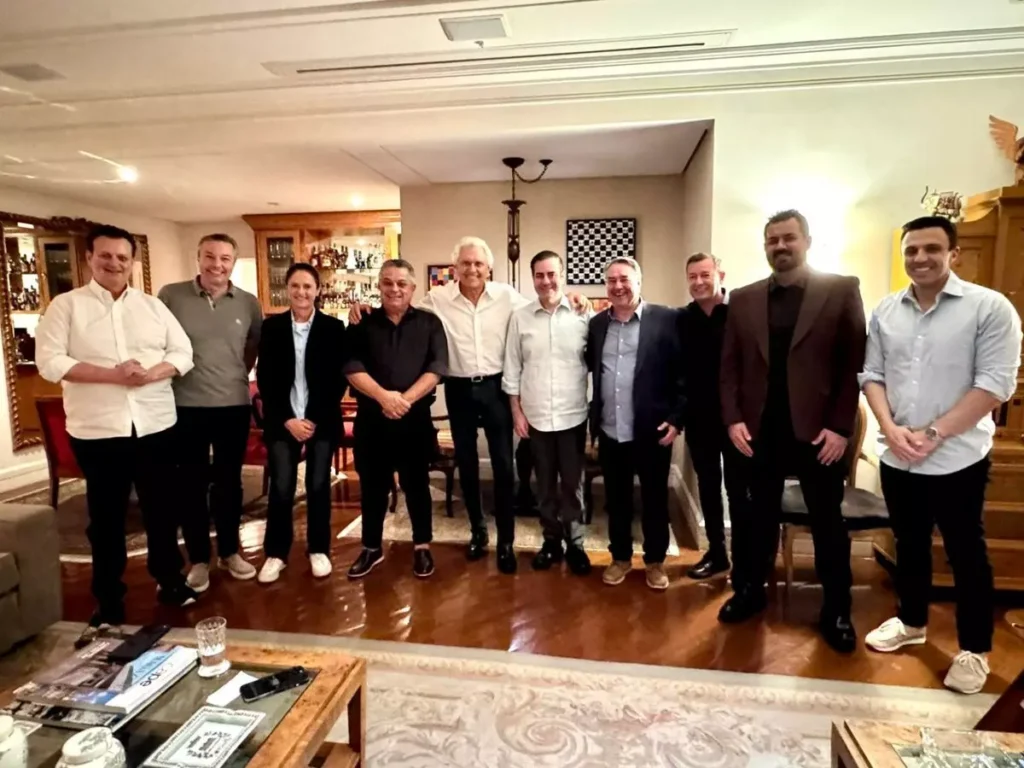 João Rodrigues Garante Apoio a Caiado com Kassab e Chiodini em Encontro Decisivo