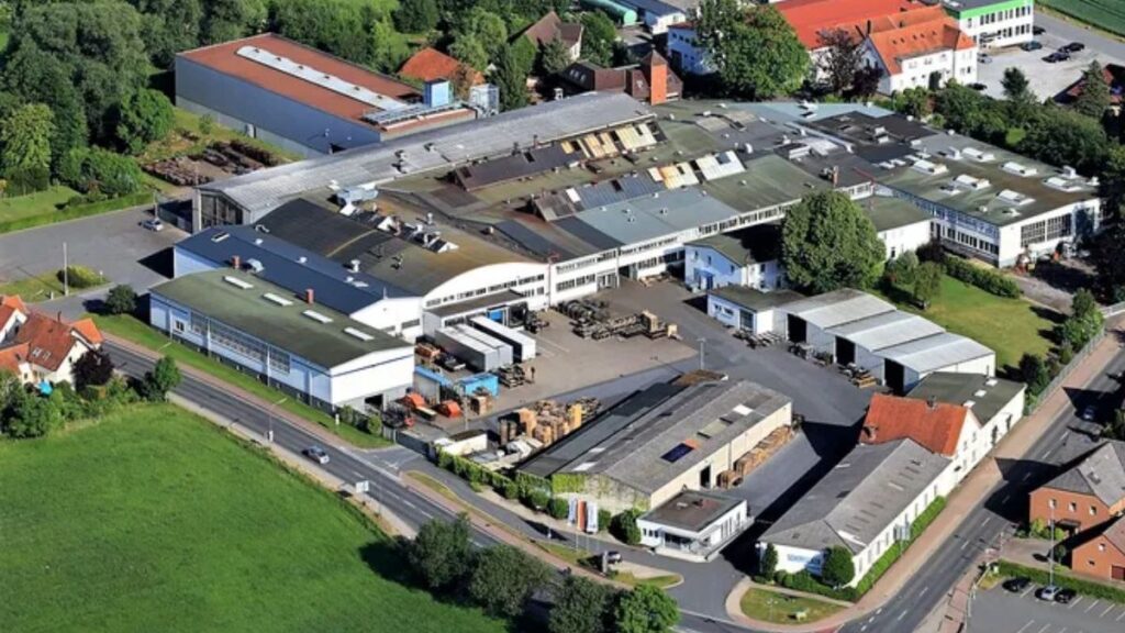 R$ 205 milhões e 200 empregos: Schomäcker inaugura fábrica em Joinville