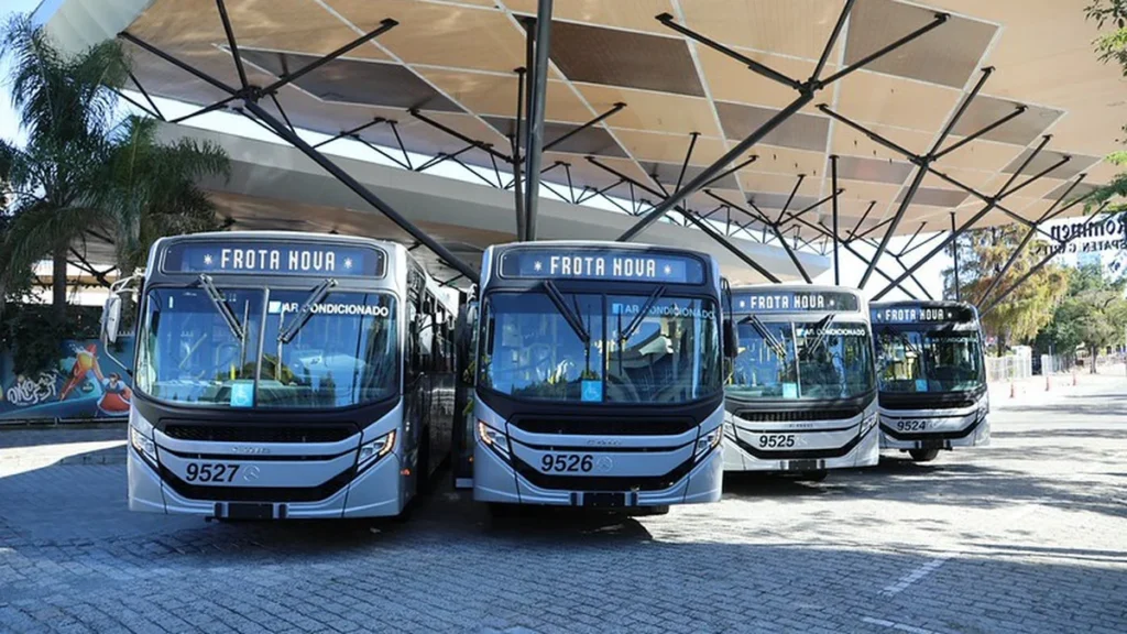 Blumenau reforça transporte público com 53 veículos modernos até 2026