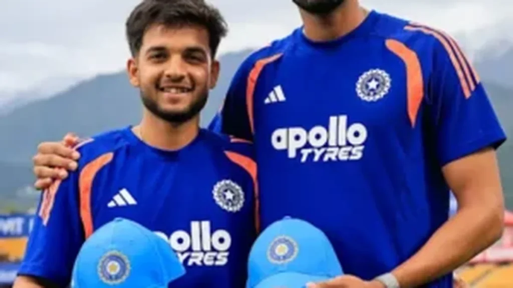 Harsh Dubey e Gurnoor Brar fazem estreia no ODI em jogo curto contra o Afeganistão Harsh Dubey e Gurnoor Brar fazem estreia no ODI em jogo curto contra o Afeganistão