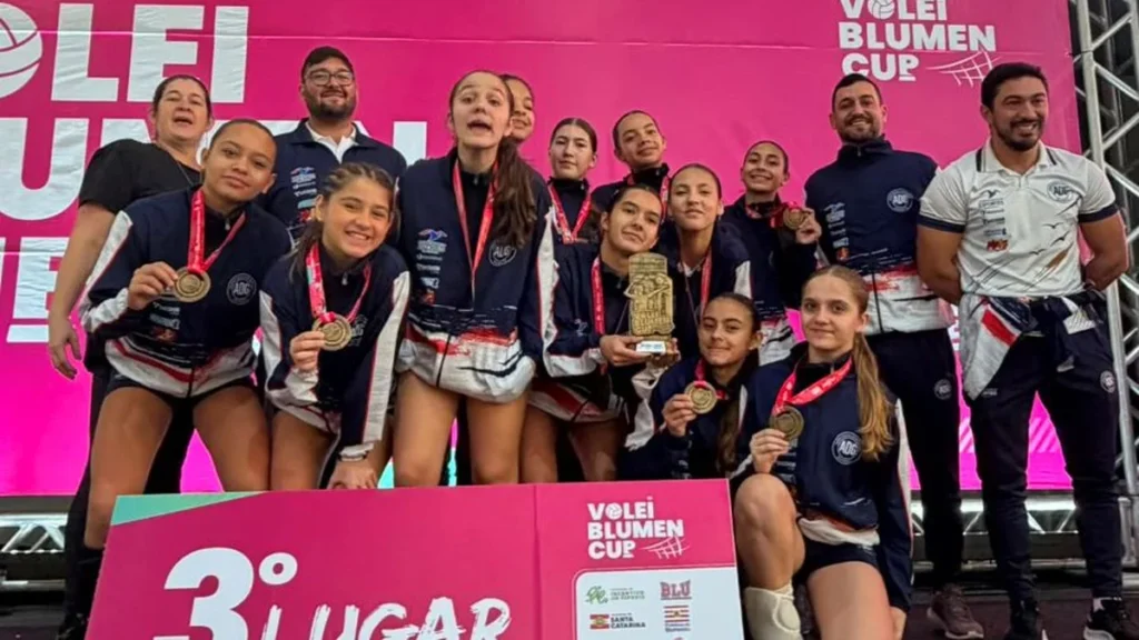 ADG Voleibol de Balneário Gaivota conquista título inédito no nacional Sub-15