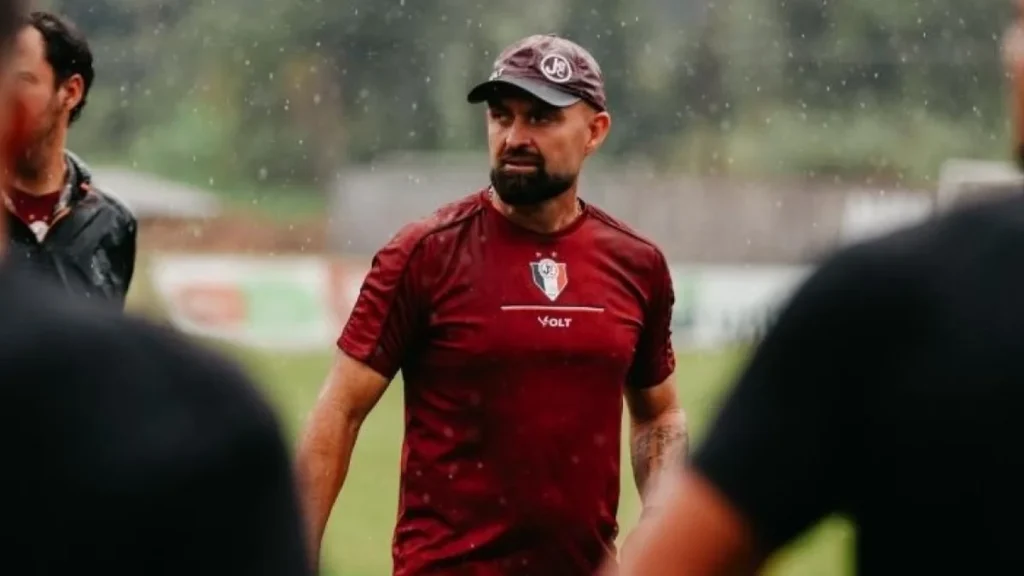 Joinville anuncia saída de Serginho Braga após eliminação na Série D 2024 Joinville anuncia saída de Serginho Braga após eliminação na Série D 2024
