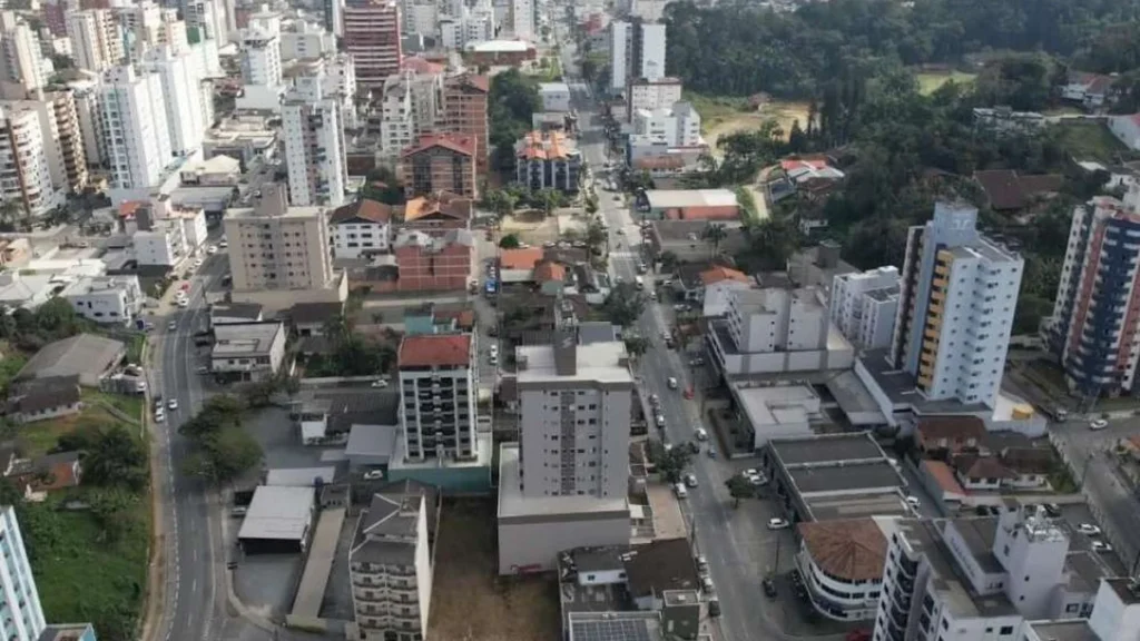Blumenau conquista avanço estratégico no ranking global de startups