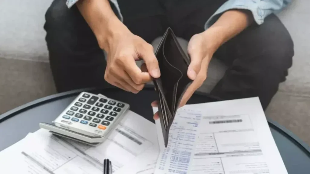 Endividamento em Santa Catarina cresce 171% durante a Copa do Mundo com impacto das apostas