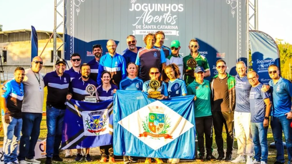 Joinville lidera os Joguinhos Abertos com maior delegação e quebra recordes no atletismo Joinville lidera os Joguinhos Abertos com maior delegação e quebra recordes no atletismo