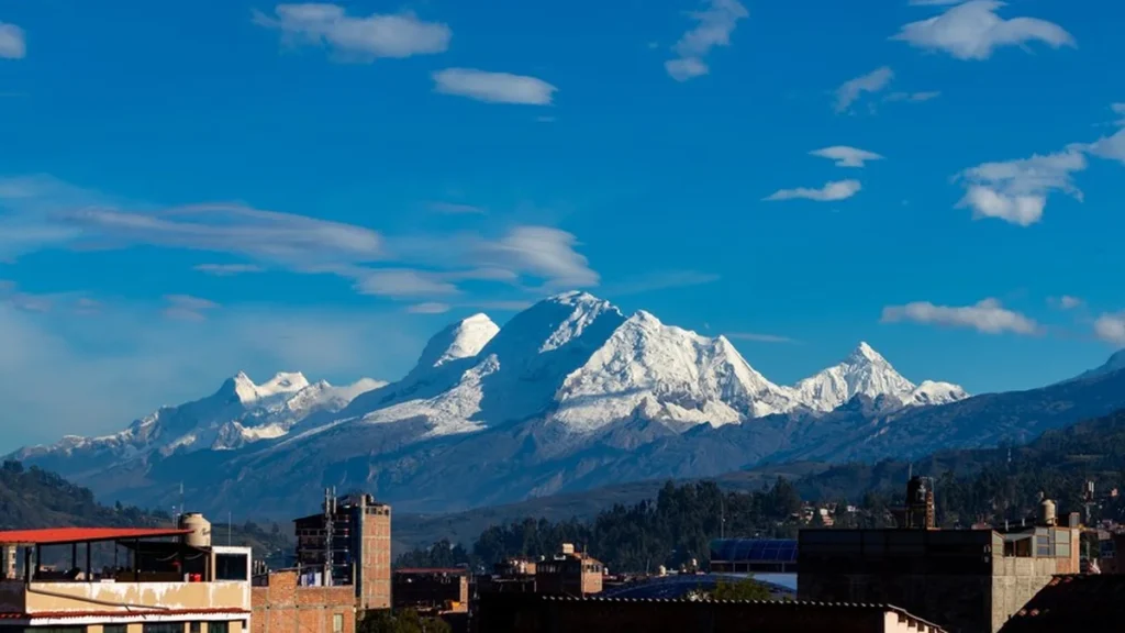 Por que Escalar o Huascarán Está se Tornando Cada Vez Mais Perigoso? Entenda os Riscos e Impactos Climáticos Por que Escalar o Huascarán Está se Tornando Cada Vez Mais Perigoso? Entenda os Riscos e Impactos Cl